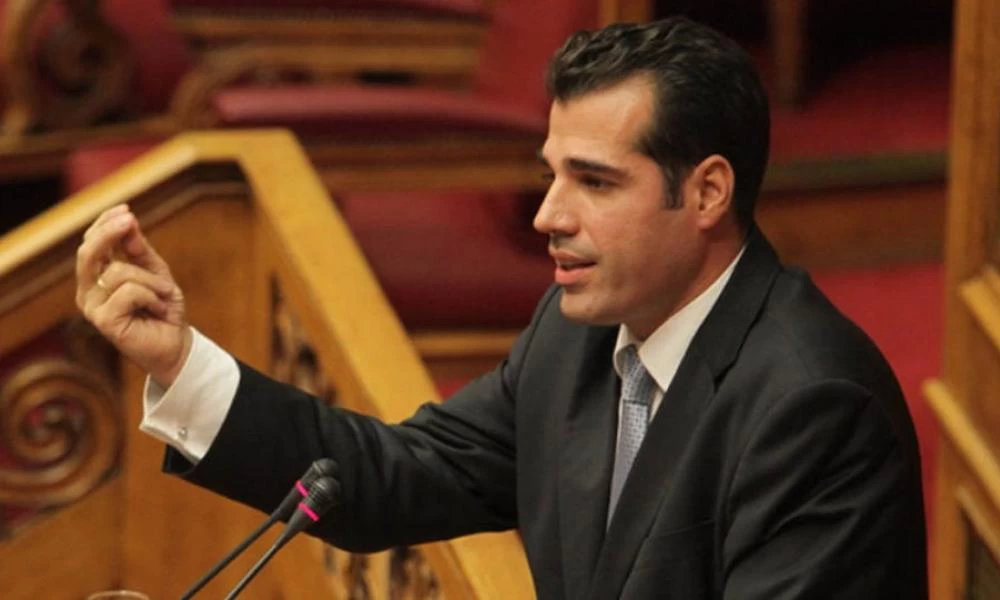 Τι ζήτησε ο Θάνος Πλεύρης για την ισχύ των γάμων με ανηλίκους